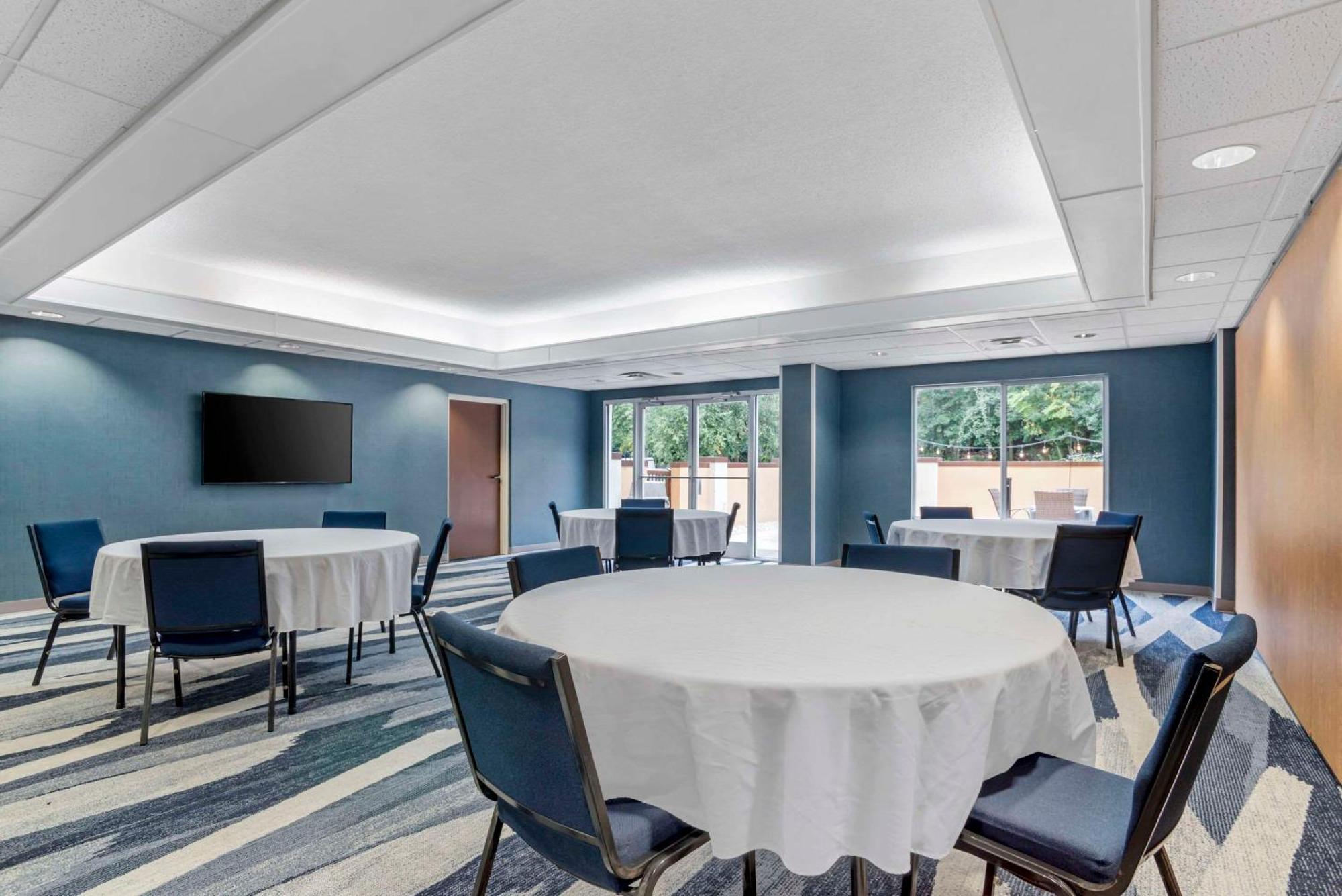 Comfort Suites Gastonia - Charlotte מראה חיצוני תמונה