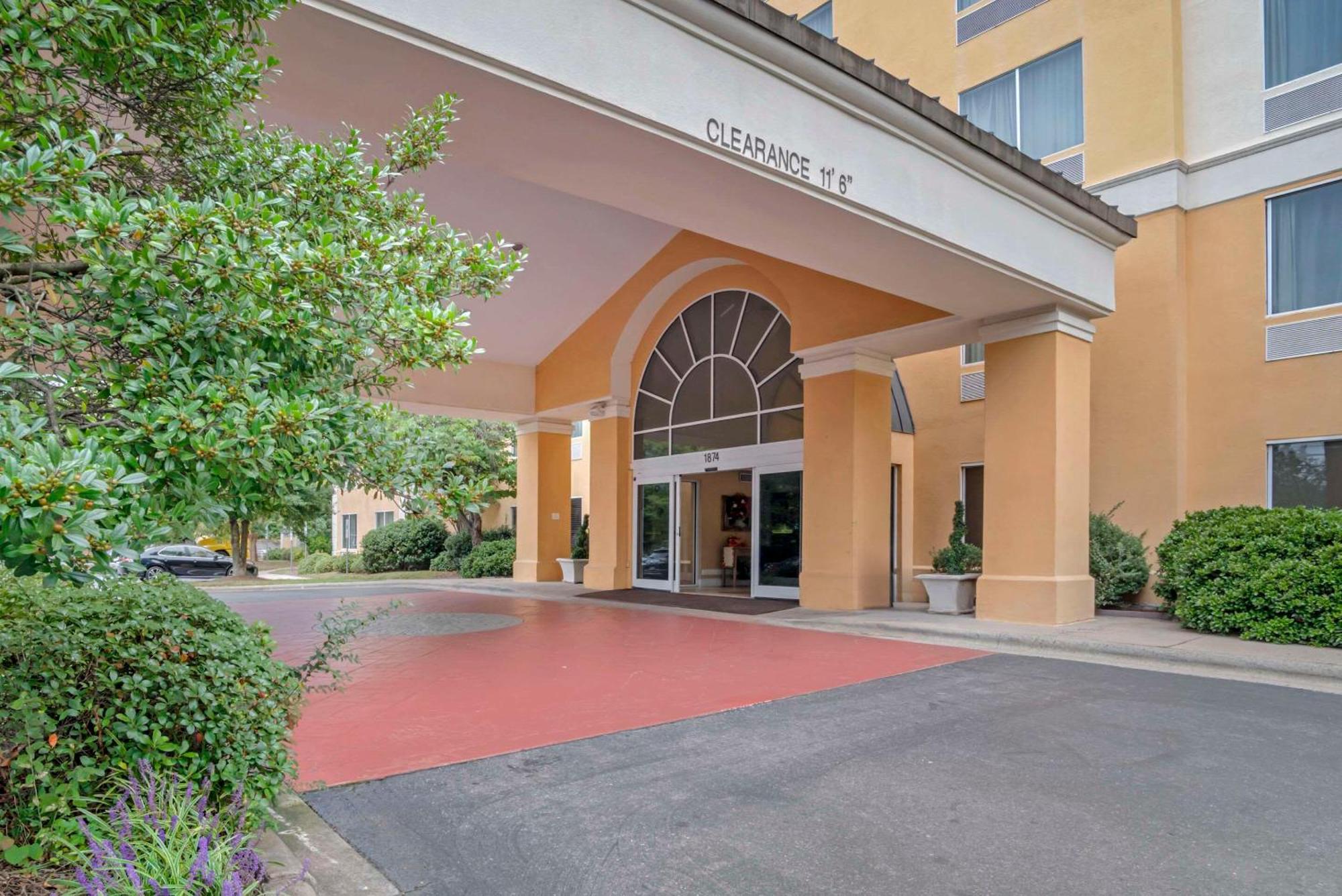 Comfort Suites Gastonia - Charlotte מראה חיצוני תמונה