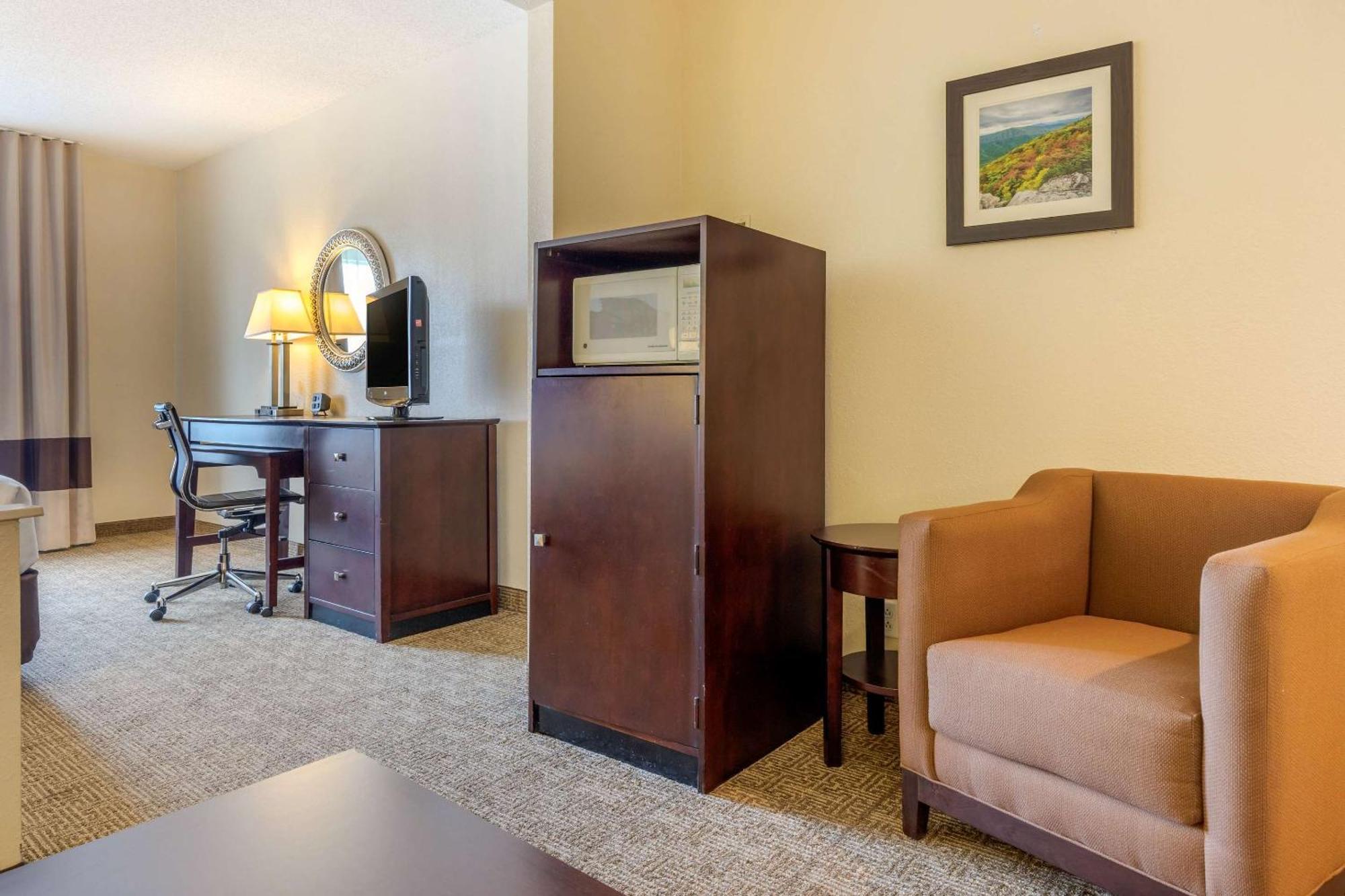 Comfort Suites Gastonia - Charlotte מראה חיצוני תמונה